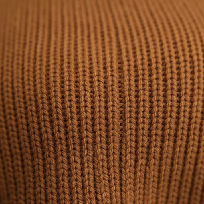 ELODIE™ – アーキテクチュラルスプリットニットドレス