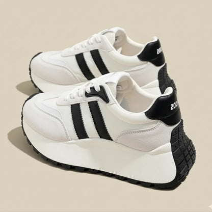 LIFTELLE™ 脚長効果付きスニーカー - 履くだけで6cm美脚