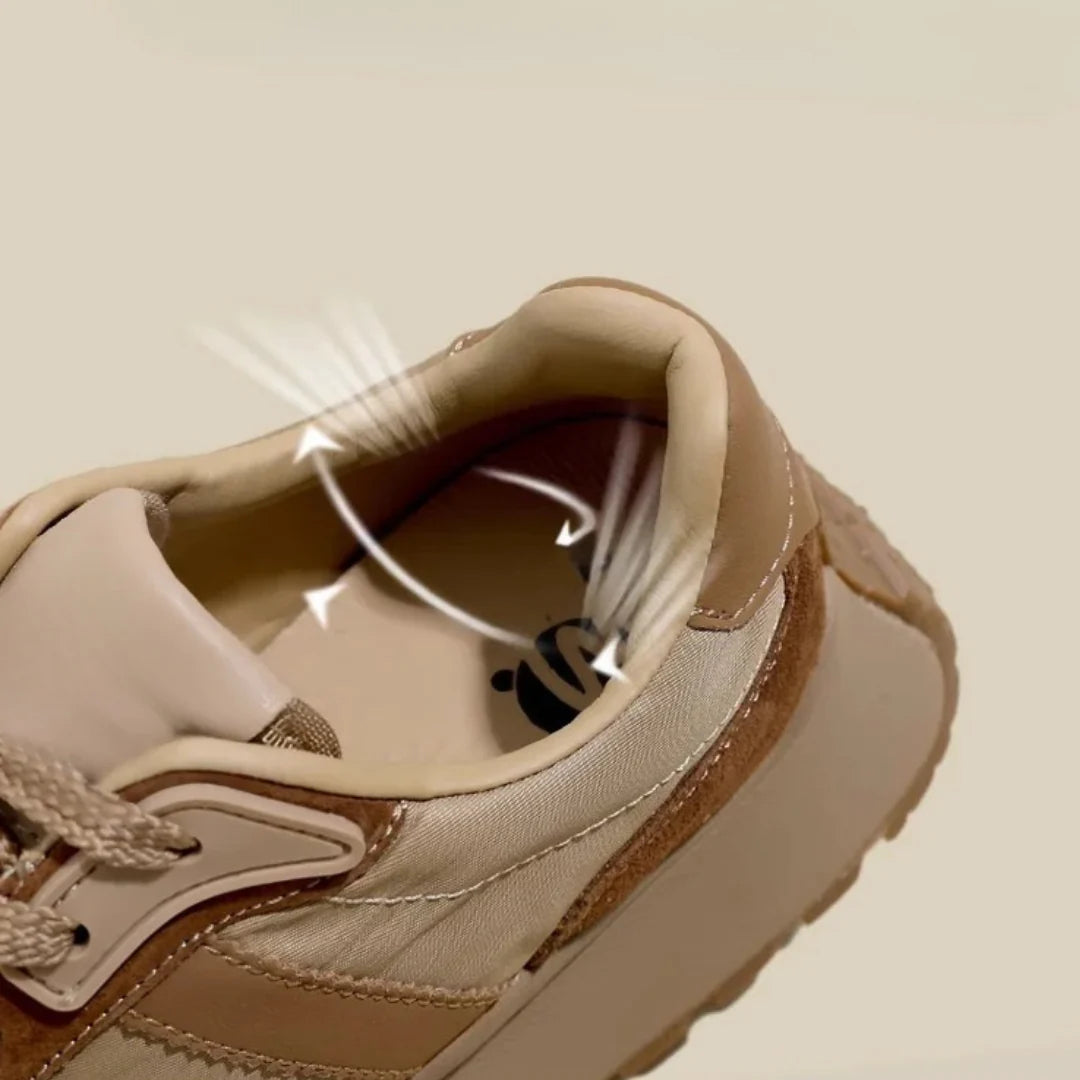 LIFTELLE™ 脚長効果付きスニーカー - 履くだけで6cm美脚