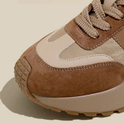 LIFTELLE™ 脚長効果付きスニーカー - 履くだけで6cm美脚